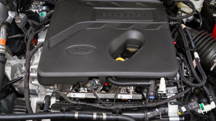 Σταθερός ανεξαρτήτως μοντέλου είναι ο 1.500άρης turbo βενζινοκινητήρας EcoBoost των 150 ίππων. 