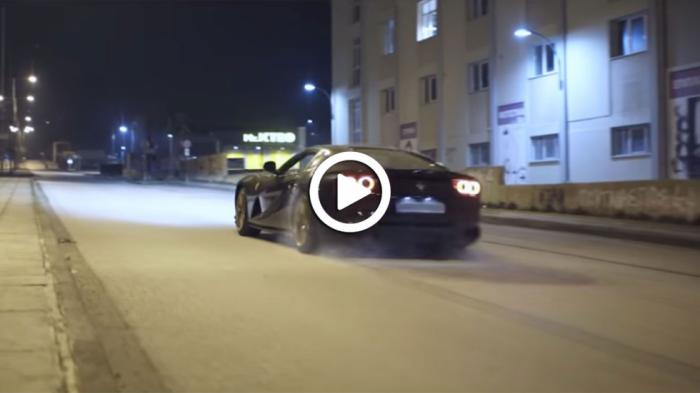 Video: Ferrari 812 Superfast αναστάτωσε τη Θεσσαλονίκη