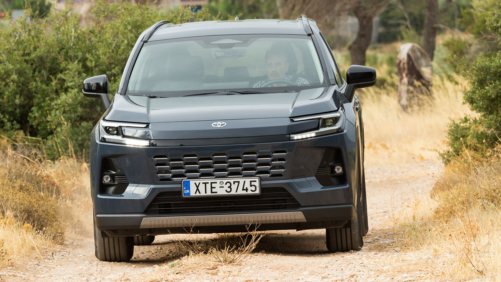 Toyota RAV4 AWD Hybrid και Plug-in Hybrid με trailer