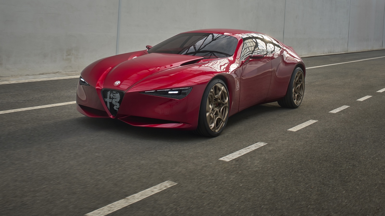 Το πρωτότυπο Alfa Romeo Cuorerosso σε χρώμα Liquid Ink Red
