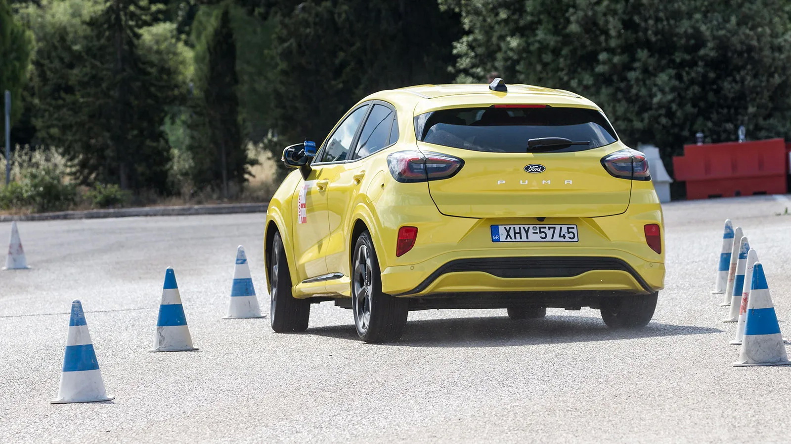 Ford Puma Gen-E οδηγική αίσθηση τιμόνι