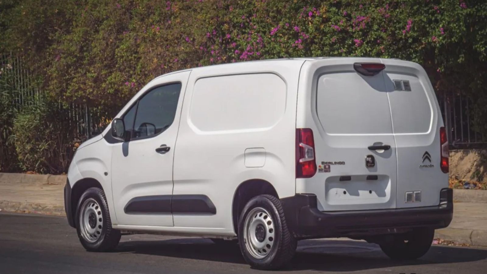 Μεταχειρισμένο Citroën Berlingo Van M 1,2 PureTech 110 PS του 2021 από την Bitros Cars
