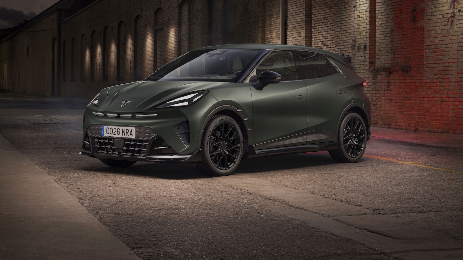 Το νέο ηλεκτρικό CUPRA Raval με το πακέτο CUSTOM by ABT