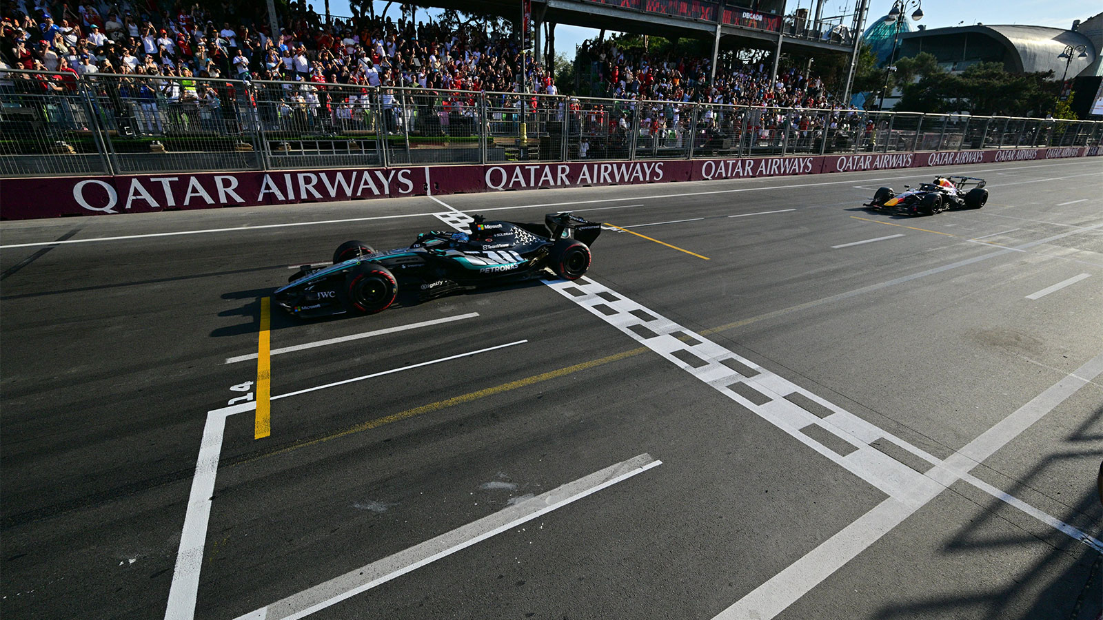 GP Αζερμπαϊτζάν: Ο Russell νίκησε οριακά τον Verstappen