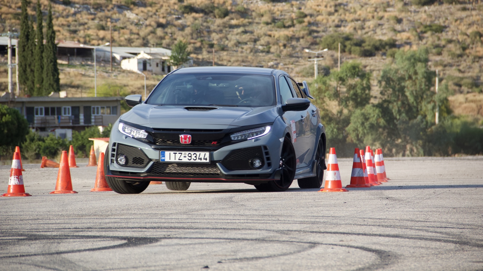 Honda Civic Type R του 2018 στη δοκιμή αποφυγής κινδύνου