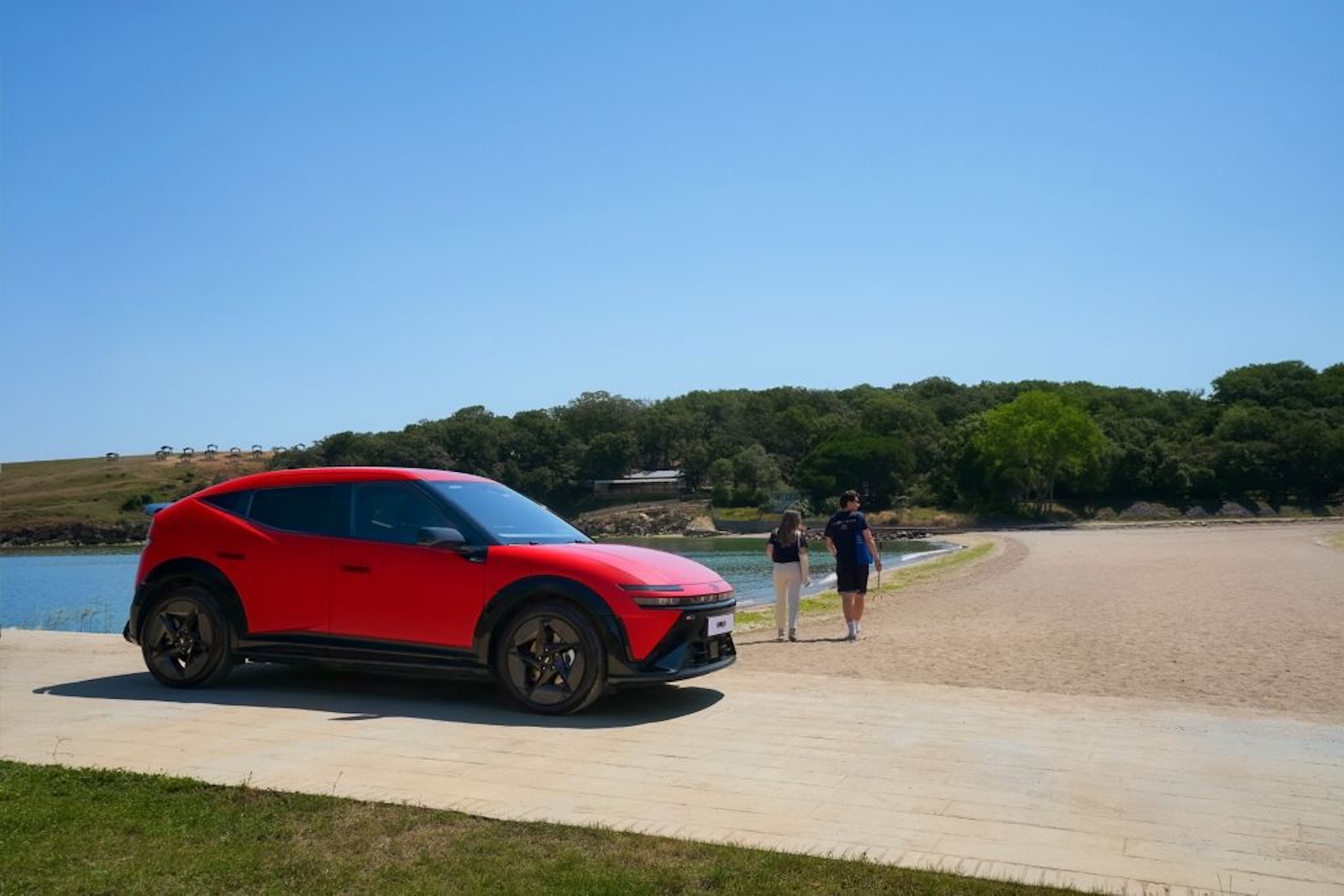 Το νέο ηλεκτρικό μοντέλο Hyundai IONIQ 3 σε εμπρόσθια γωνιακή προβολή