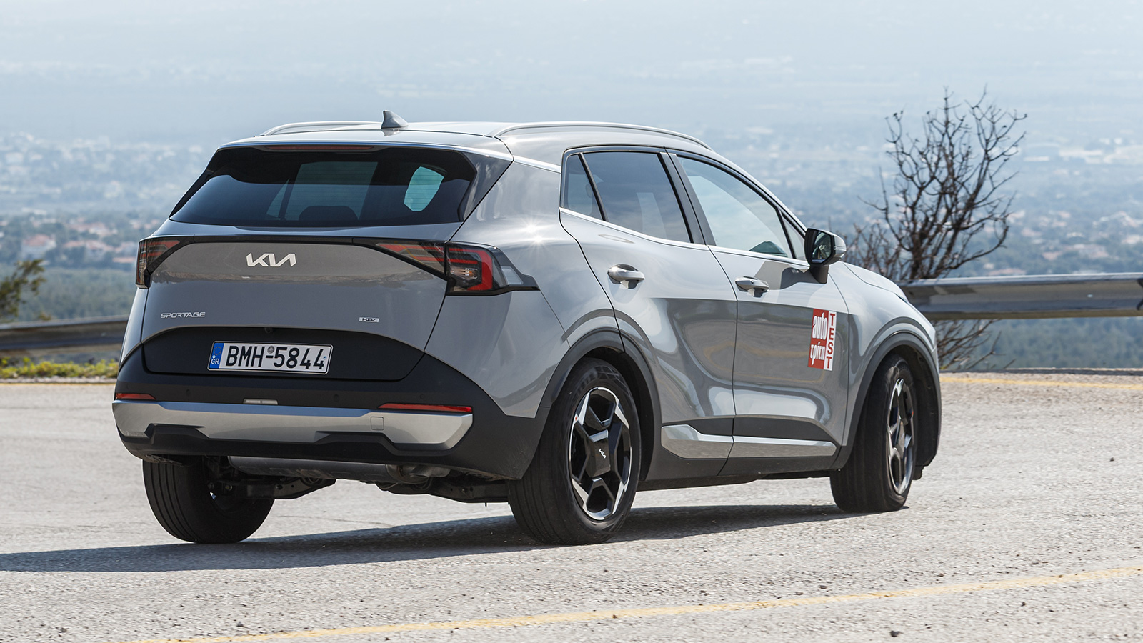 Πίσω όψη του Kia Sportage Hybrid