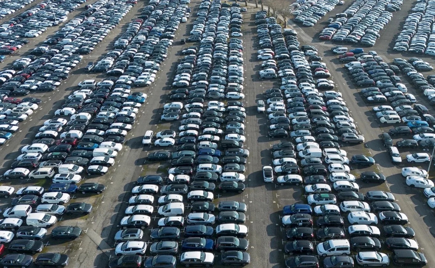 new cars logistics