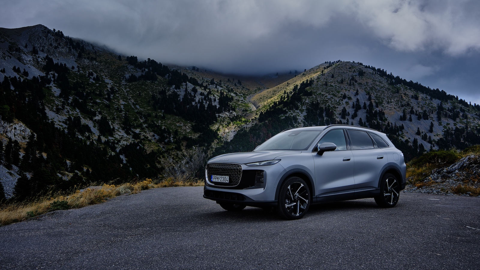 Τo νέo plug-in υβριδικό SUV Lepas L8
