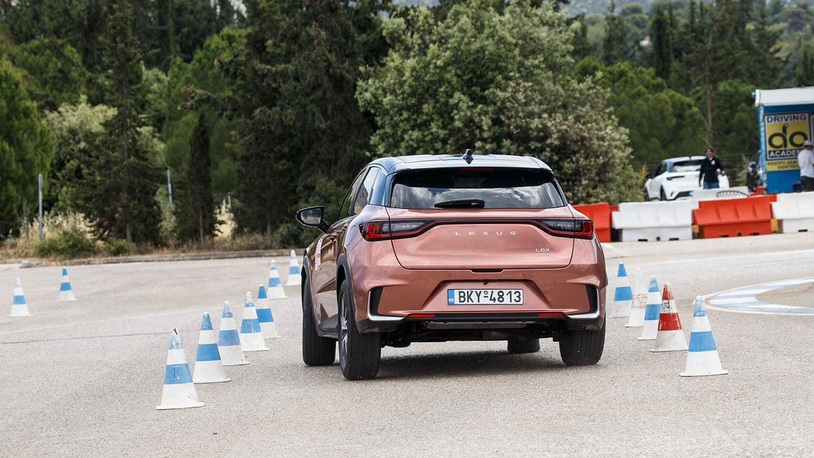 Lexus LBX στο δρόμο