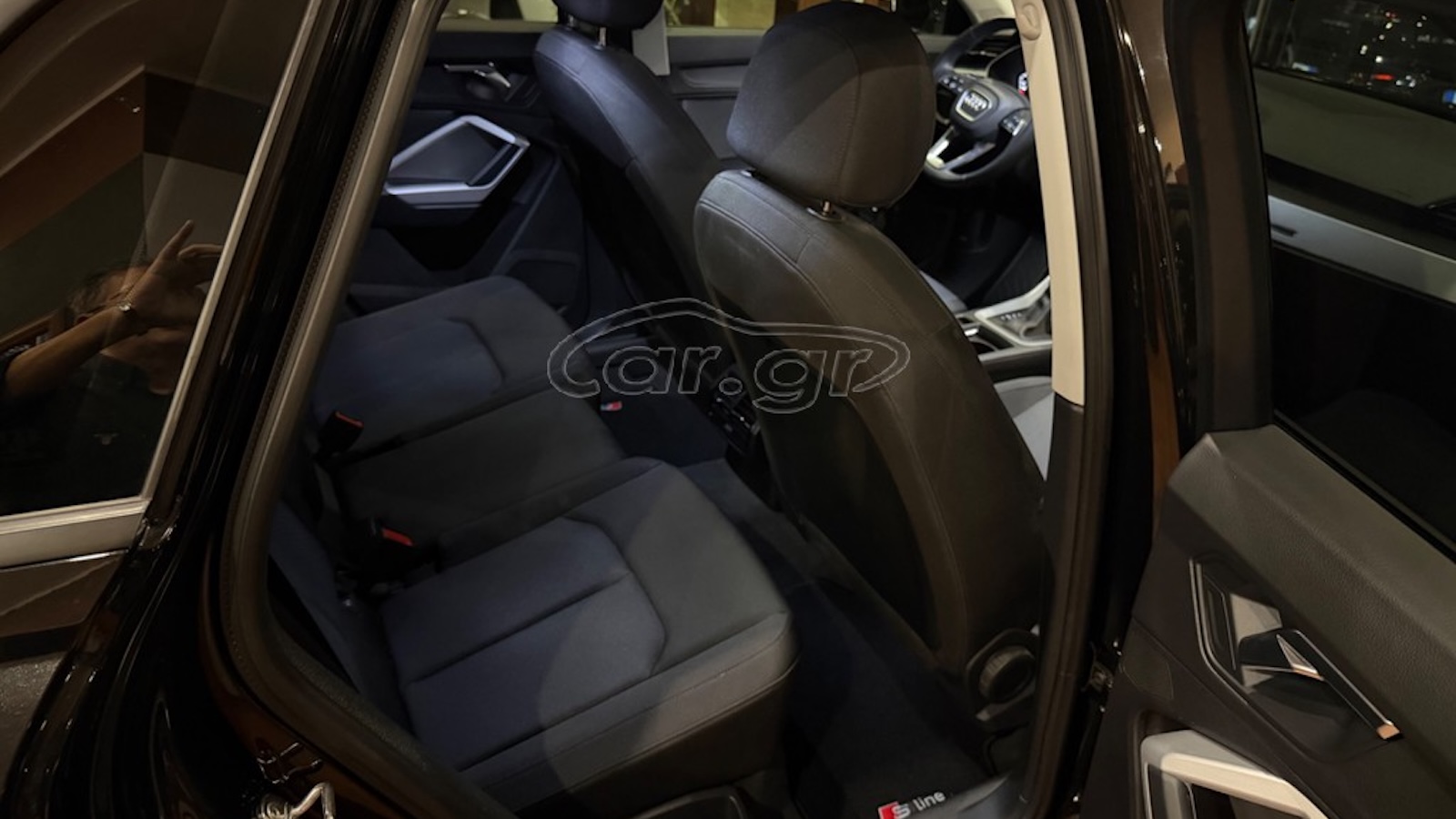 Χώρος αποσκευών Audi Q3 45 TFSI e plug-in hybrid 380 λίτρων