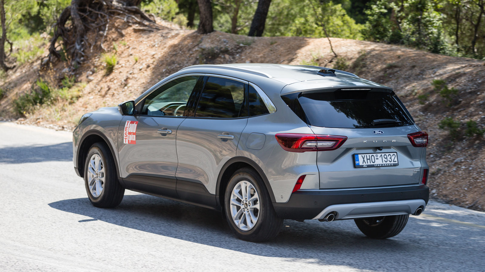 Ford Kuga Titanium full hybrid 180 ίππων με τιμή από 31.494 ευρώ
