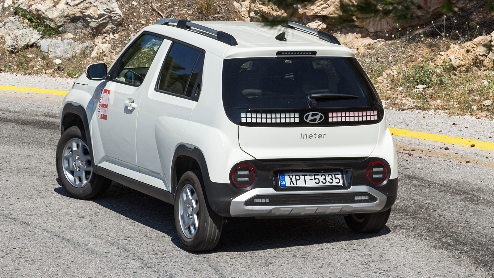 Hyundai Inster Standard Range με μπαταρία 42 kWh και αυτονομία 327 χλμ. WLTP