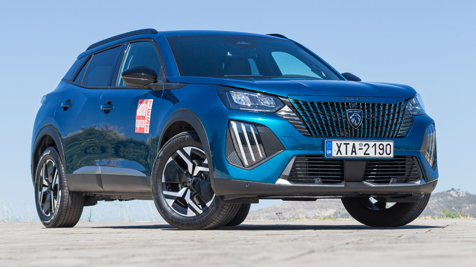 Peugeot 2008 στατικό μπροστά