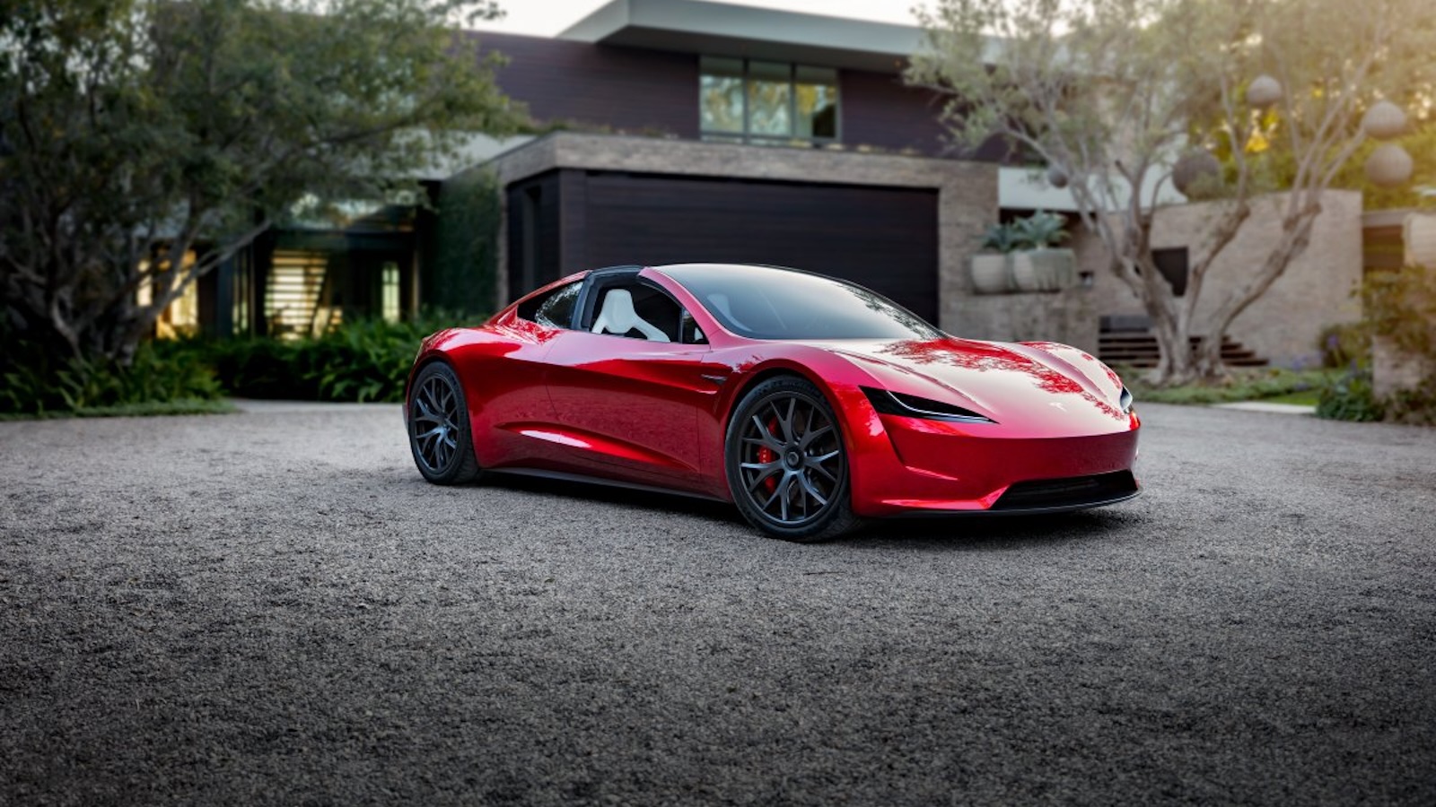 Το ηλεκτρικό υπεραυτοκίνητο Tesla Roadster δεύτερης γενιάς σε κόκκινο χρώμα