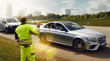 Το Mobilo της Mercedes-Benz καλύπτει τα νώτα σας στο δρόμο με 10 κορυφαίες παροχ Το Mobilo της Mercedes-Benz καλύπτει τα νώτα σας στο δρόμο με 10 κορυφαίες παροχές, όπου και αν βρίσκεστε στην Ελλάδα ή την Ευρώπη, σε περίπτωση βλάβης, μικροατυχήματος ή ακόμα και βανδαλισμού του αγα