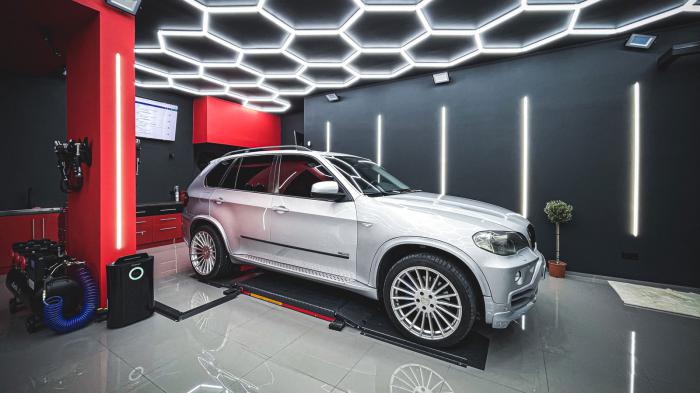 Alpha Omega Detailing: Υπερσύγχρονος χώρος για την περιποίηση του αυτοκινήτου στην Αργυρούπολη! 