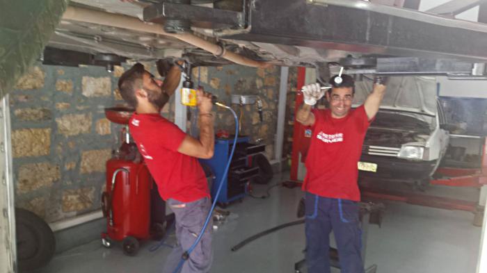 Anastasiou Bros. Σύγχρονες υπηρεσίες service για Peugeot & Citroen στον Πειραιά 