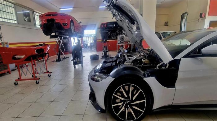 Service Car Store αξιόπιστες υπηρεσίες συντήρησης με ποιοτική εξυπηρέτηση! 