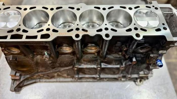 Engine Tech By Dakis