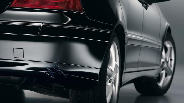 Με τις υπηρεσίες της Mercedes-Benz οι μικρογρατζουνιές στο αγαπημένο σας «αστέρι» γίνονται εύκολα παρελθόν.