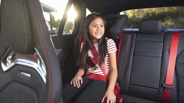 Η μετακίνηση του παiδιού σας με το αυτοκίνητο γίνεται με απόλυτη ασφάλεια χάρη στα αυθεντικά παιδικά καθίσματα της Marcedes-Benz.