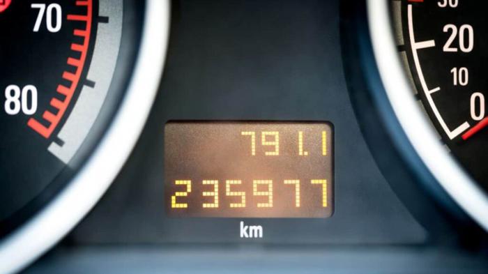 Πώς το ΚΤΕΟ αποκαλύπτει τα γυρισμένα χλμ. σε μεταχειρισμένα αυτοκίνητα.