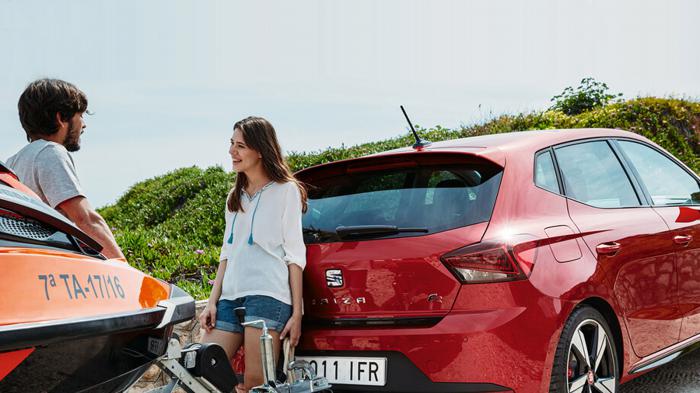 Τα γνήσια αξεσουάρ SEAT προσφέρουν μία τεράστια γκάμα επιλογών και σημαντικά πλεονεκτήματα, αφού έχουν σχεδιαστεί ειδικά για το αυτοκίνητό σας με βάση τις πιο υψηλές προδιαγραφές ποιότητας και ασφάλειας. Τα γνήσια αξεσουάρ SEAT προσφέρουν μία τεράστια γκάμα επιλογών και σημαντικά πλεονεκτήματα, αφού έχουν σχεδιαστεί ειδικά για το αυτοκίνητό σας με βάση τις πιο υψηλές προδιαγραφές ποιότητας και ασφάλειας.