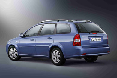 To νέο Daewoo Nubira στέισον βάγκον