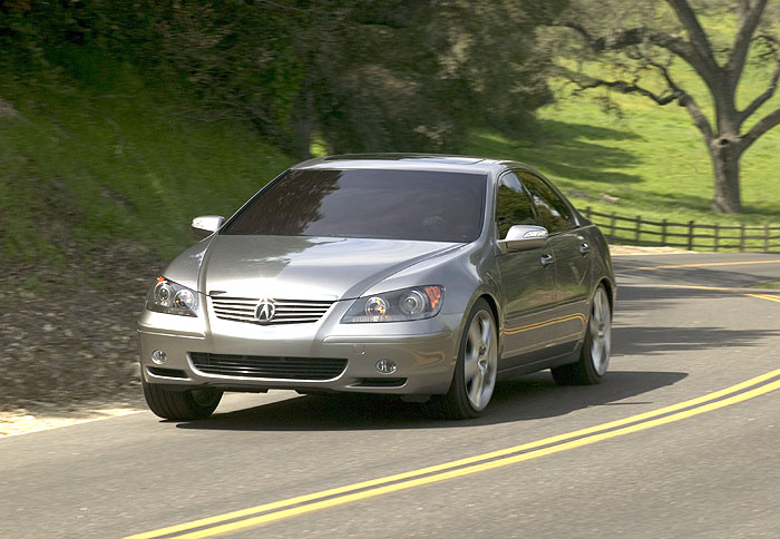 Acura RL: Αμερικάνικο ντεμπούτο...