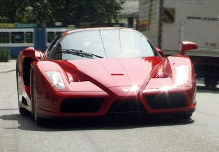 Πωλήθηκε 884.217 ευρώ η Ferrari Enzo