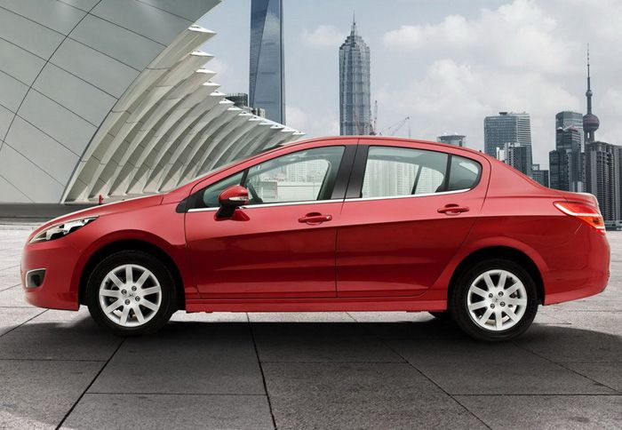 H Peugeot διαθέτει πλέον 3 μικρομεσαία sedan στην κινέζικη αγορά.