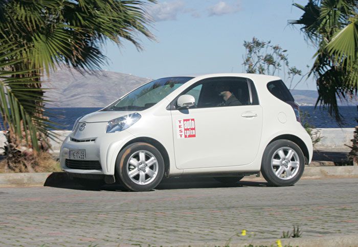 Η ελληνική αντιπροσωπεία της Toyota προσφέρει χωρίς επιβάρυνση επιπλέον της εργοστασιακής εγγύησης των τριών ετών, άλλα τρία χρόνια για τα μηχανικά μέ