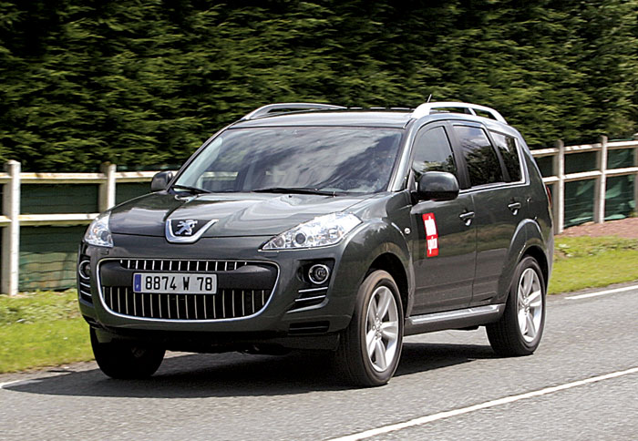 Οδηγούμε το νέο Peugeot 4007