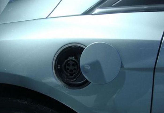 ΣΥΝΕΡΓΑΣΙΑ FORD KAI SUNPOWER