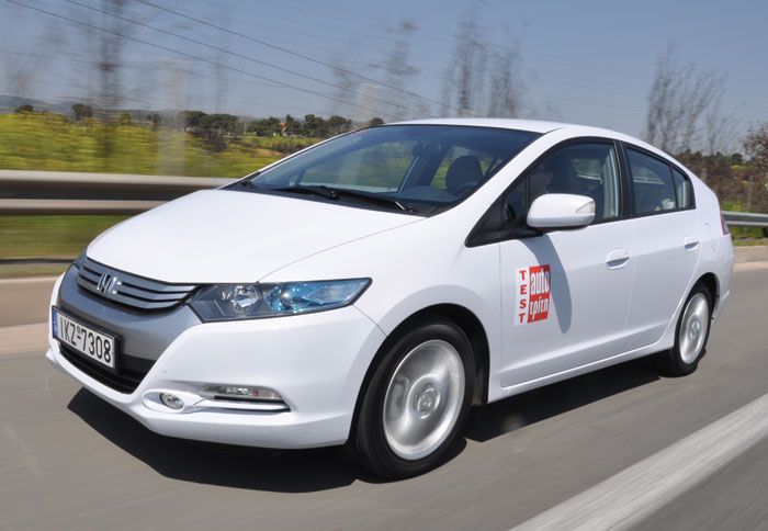 Μετά από 50.000 χλμ. δοκιμής του Honda Insight, το μόνο μας μέλημα ήταν να το εφοδιάζουμε με καύσιμο.