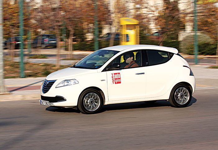 Iδιαίτερη σχεδιαστικά και με έντονο προφίλ, η νέα Ypsilon διεκδηκεί το δικό της κοινό στη μικρή κατηγορία.