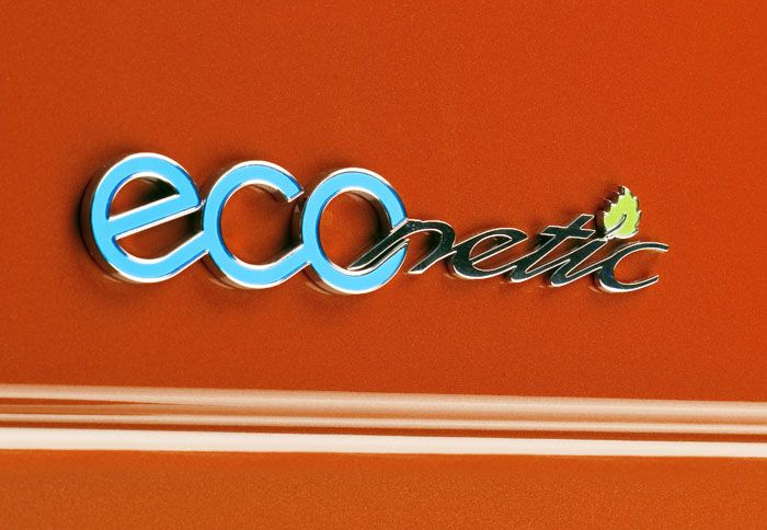 Οι νέες εκδόσεις ECOnetic του Transit προσφέρουν μειωμένη κατανάλωση καυσίμου έως και κατά 8,5%.