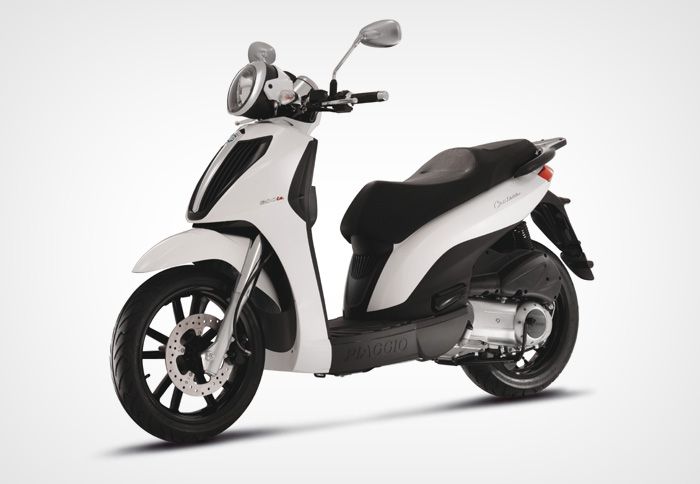 Για το Carnaby 300 Cruiser η τιμή πέφτει στα 3.590 ευρώ.