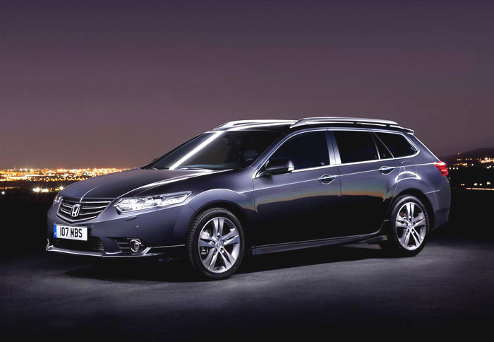 Η έκδοση Tourer του ανανεωμένου Honda Accord