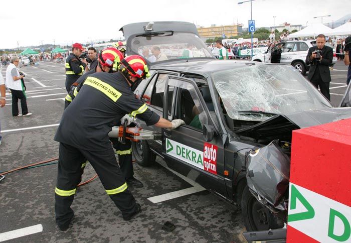 Καθημερινά θα πραγματοποιούνται επιδείξεις βασικών πρώτων βοηθειών στους επισκέπτες, από ειδικό πλήρωμα ασθενοφόρου του ΕΚΑΒ.