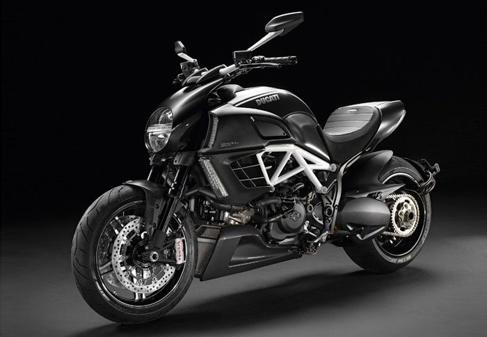 H νέα Ducati Diavel