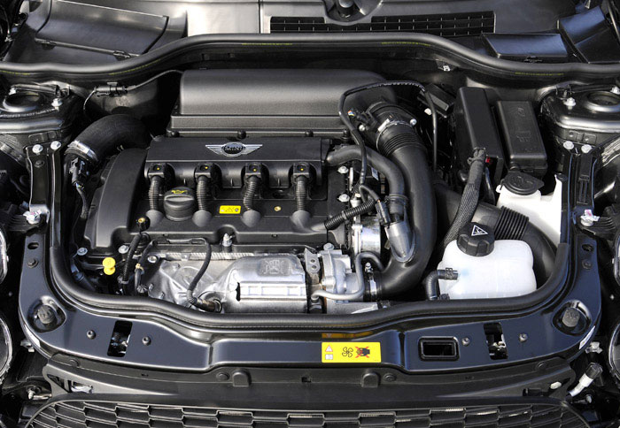 Το αυτοκίνητο θα έχει πλήρες γκάμα με τρεις βενζινοκινητήρες και έναν πετρελαιοκινητήρα 