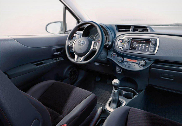 Εντελώς διαφορετικό το εσωτερικό του νέου Yaris     