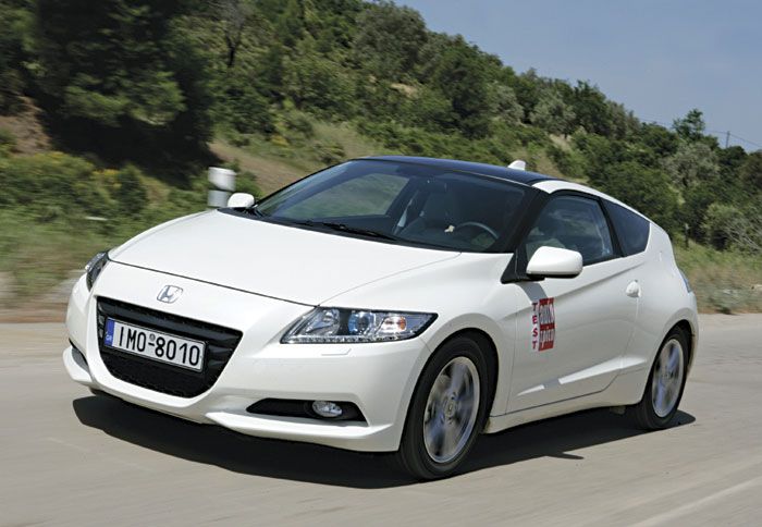 Η τιμή του υβριδικού Honda CR-Z είναι 23.370 ευρώ.