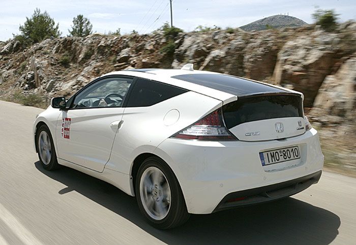 Το εξαιρετικό πλαίσιο κάνει τους 124 ίππους να δείχνουν λίγοι...