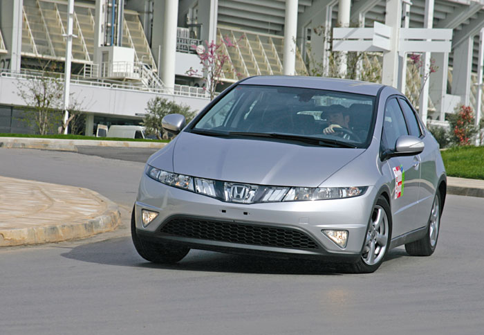 Δοκιμάζουμε το νέο Civic 1,4 5d