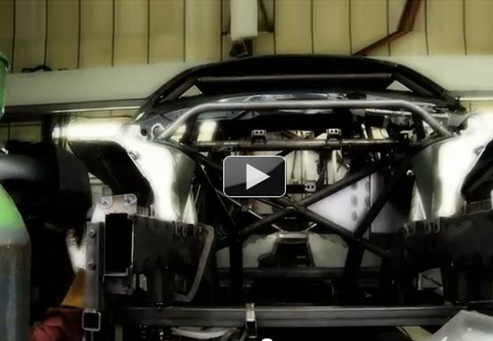 To 3o βίντεο της Nissan επικεντρώνεται στην κατασκευή του σασί, καθώς και για το νέο roll cage.