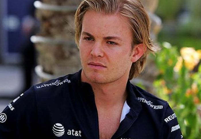 O Nico Rosberg εξέφρασε τη δυσαρέσκειά του για τη στρατηγική που ακολουθεί η ομάδα του.