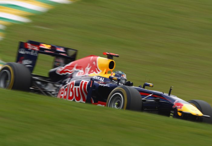 O Sebastian Vettel, παρά το πρόβλημα με το κιβώτιο, επικράτησε στη δεύτερη θέση του αγώνα της Βραζιλίας.